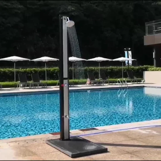 Piscina di nuovo stile e doccia solare esterna da giardino